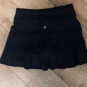 Lululemon pace setter skirt